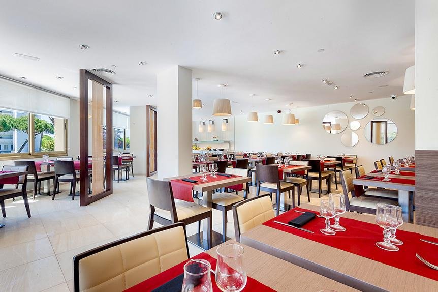 Hotel in rustige wijk op 150 meter van zee